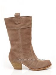 #7: BC Footwear