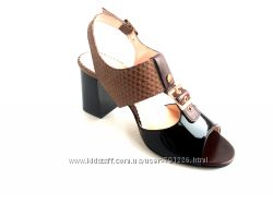 #9: код L2922.216