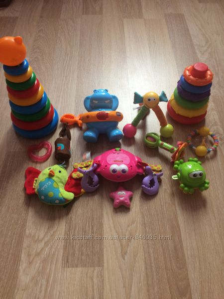 игрушки для малышей.
