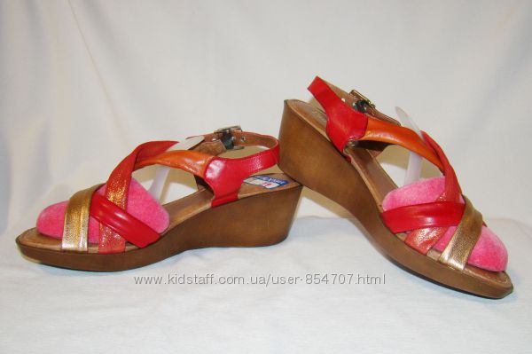 Босоножки Paula Urban размер 40