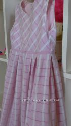 Нежно-розовое платье Mayoral