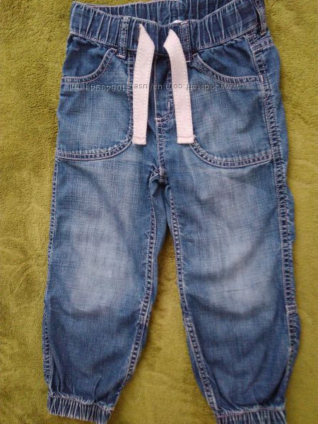Классные джинсы H&M на 3года р. 98-104