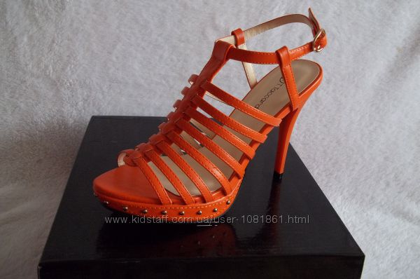 Босоніжки T. Taccardi розміри 38, 39