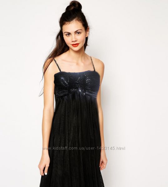 Нарядное черное платье плиссе с пайетками