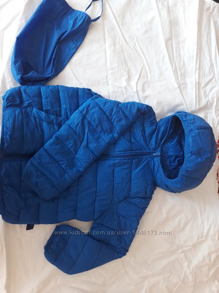 Курточка на теплую осень для мальчика Beneton 6-7 лет