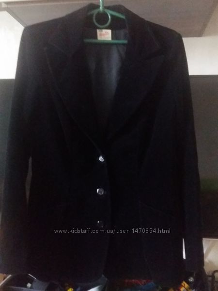 Піджаки, жакети, болеро, пончо