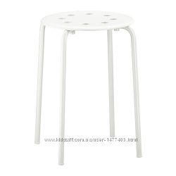 Табурет з IKEA