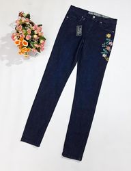 Оригинальные женские джинсы-скини ESMARA by CHEROKEE с вышивкой. Германия.
