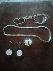 Цепочки и серьги