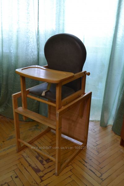 Стіл-трансформер для годування